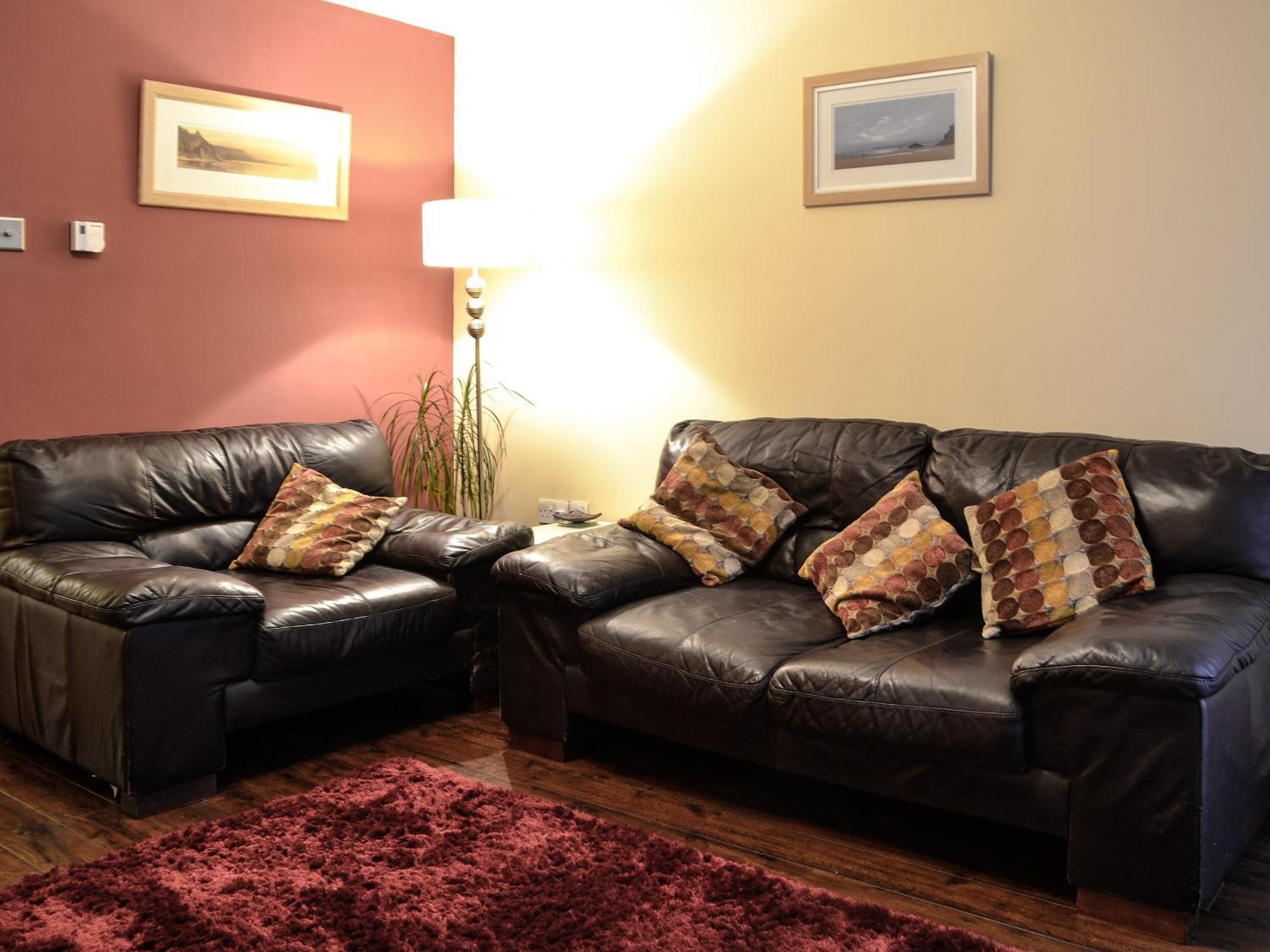 Three Rivers Cottage Pontneddfechan Εξωτερικό φωτογραφία